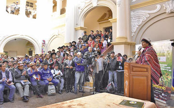 La intervención del presidente en el acto desarrollado ayer en la Villa Imperial.