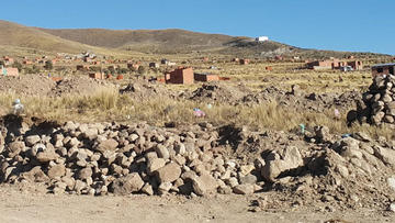 Continúan construyendo casas.