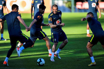 La selección brasileña durante su entrenamiento.
