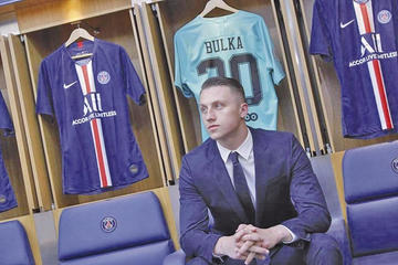 El PSG ficha al portero polaco Marcin Bulka