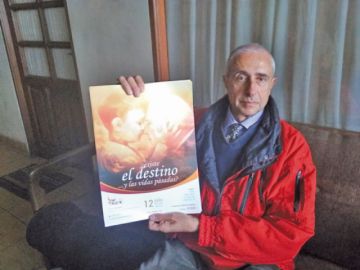Dictan conferencia de vidas pasadas