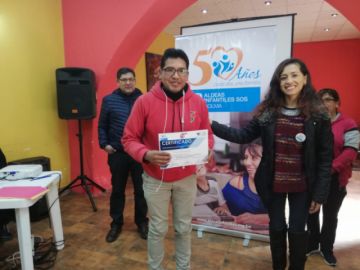 Los participantes recibieron certificados tras las tres jornadas de charlas.