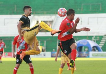 El partido disputado en Santa Cruz.