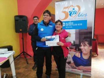 Los participantes recibieron certificados tras las tres jornadas de charlas.