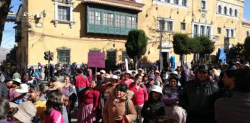 La protesta motivó el cierre temporal del edificio de la Alcaldía.