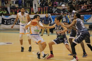 Calero derrota a Amistad y ya se prepara para el nuevo clásico