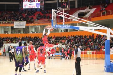 Pichincha mantiene su invicto  y avanza