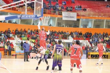 Pichincha mantiene su invicto  y avanza