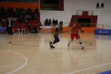 Pichincha mantiene su invicto  y avanza