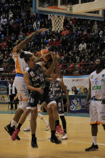Calero derrota a Amistad y ya se prepara para el nuevo clásico