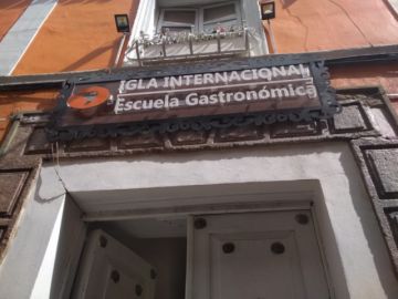 El ingreso al instituto.