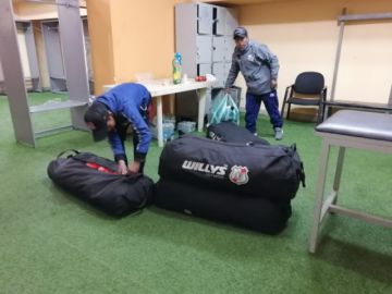 Los jugadores se retiran.