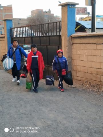 Los competidores representan a sus distritos. DDE