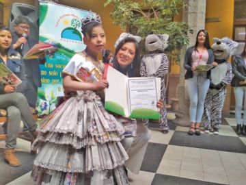 Verany Martínez y Pamela.