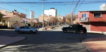 Tráfico normal en la Ciudad Satélite. La basura no fue recogida por Emap