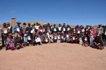 Todos los integrantes del ayllu recibieron un ejemplar del libro.