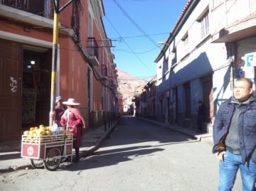 No hay motorizados en la calle Oruro.