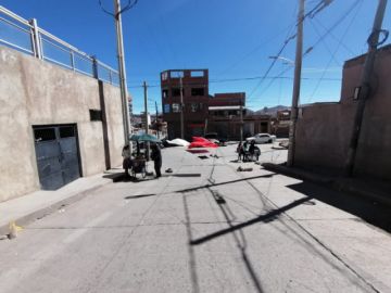 El vehículo recorre las calles de la Villa Imperial.