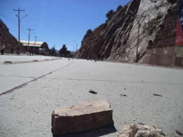 La avenida Tinku y cercanías fueron bloqueadas recién hoy.