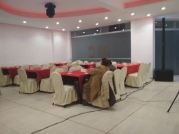Asi está el salón Gold Silver, escenario de la elección.