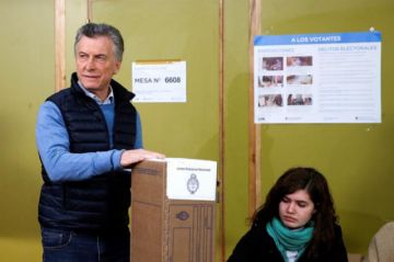 Macri en el momento de votar.