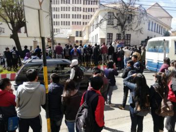 Había presencia policial y de universitarios.