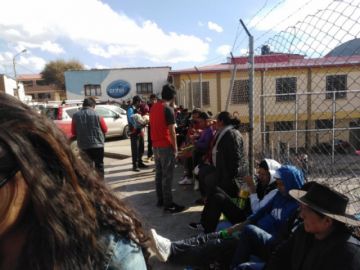 Las filas fueron en vano.