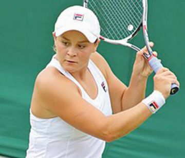 Barty y Halep debutan con victoria