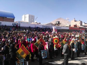 Los estudiantes en el Campo de Marte.