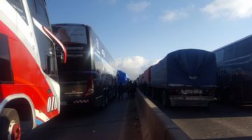 El bloqueo se ejecuta desde las primeras horas de esta mañana.