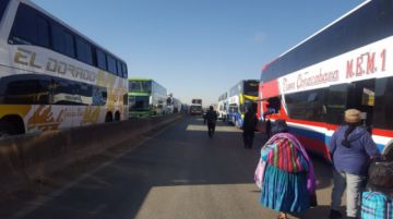 El bloqueo se ejecuta desde las primeras horas de esta mañana.