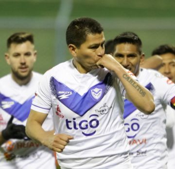 Carlos Saucedo se acerca al gol 150  en San José