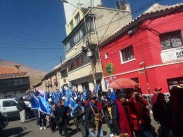 Recorren las calles desde temprano.