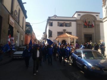 Recorren las calles desde temprano.