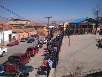 Las filas siguen en San Marcos.