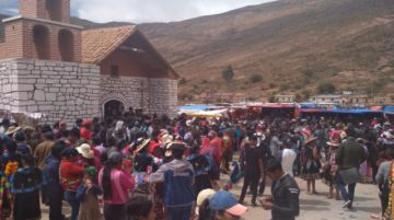 La población acude masivamente a La Puerta
