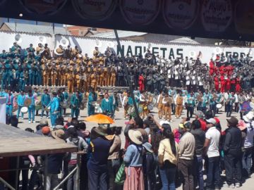 Se desarrolla en el Campo Marte.