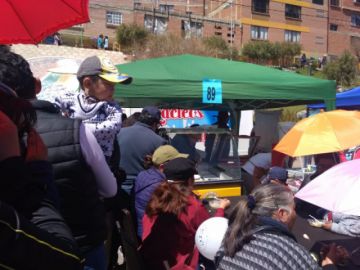 Largas filas para helados Cámara