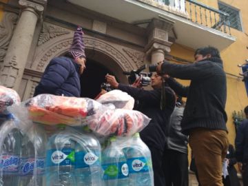 El presidente de la Asamblea entregó la asistencia.