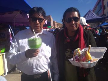 Concurso de salteñas, tucumanas, helados, thayas y tocinillos.