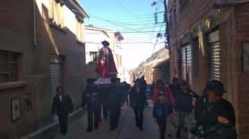 Calle Capitán Castrillo. Esta calle se caracteriza por sus muchas vueltas, más, inclusive, que el callejón de las siete vueltas.