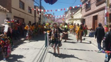Tinkus el Colegio Arce