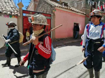 Mineros de Huari Huari.