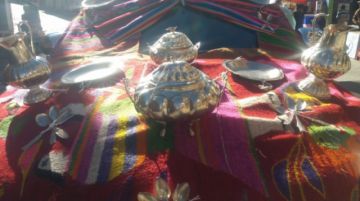 Hay cargamentos con platería.