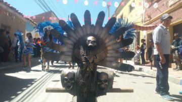 Representa a los Tobas Calero que se encontraba en exposición y lo adquirieron