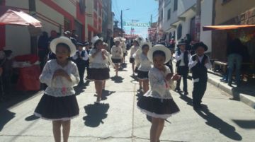 Salay Cristo Maestro hace su paso