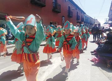 La Llamerada interpretada por los menores.
