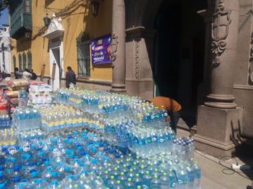 La ayuda se reúne en la Gobernación.