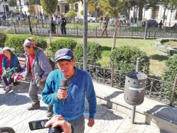 Alcalde renuncia bajo presión en Pocoata