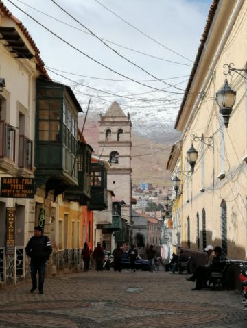 Con la torre de San Francisco